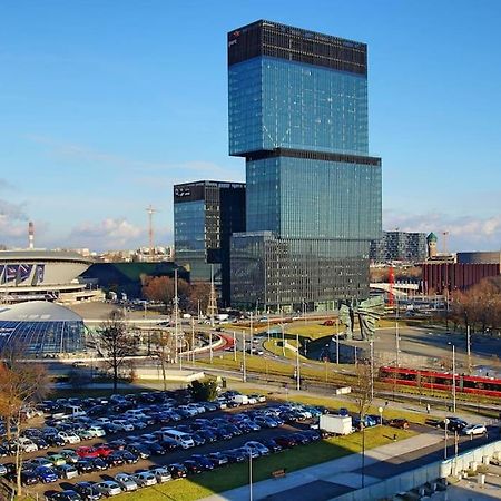 Apartament Korfantego Citycentre Z Widokiem Na Spodek Kattowitz Exterior foto