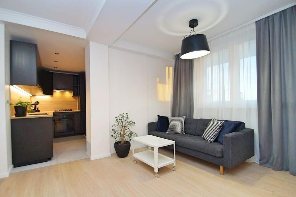 Apartament Korfantego Citycentre Z Widokiem Na Spodek Kattowitz Exterior foto